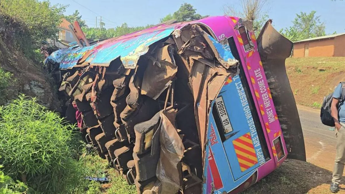 Tragedia escolar en Uganda deja 24 muertos tras accidente de autobús en el este del país