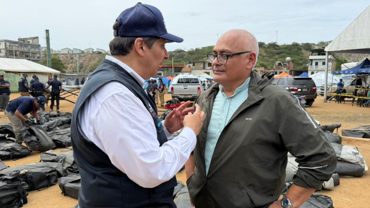 Ministro de Salud supervisa hospital de campaña dominicano en Venezuela